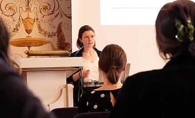 Sabrina Habich-Sobiegalla, Professorin am Institut für Chinastudien der Freien Universität Berlin, hielt den Eröffnungsvortrag. Sabrina Habich-Sobiegalla, Professorin am Institut für Chinastudien der Freien Universität Berlin, hielt den Eröffnungsvortrag.